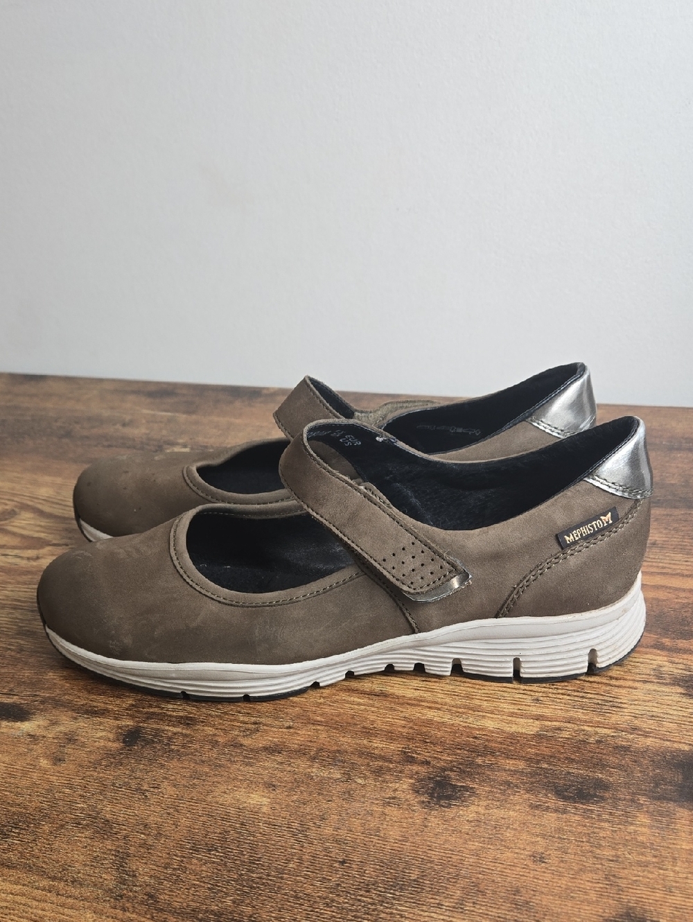 Mephisto Yelina Perf Mary Jane Comfort Walking Shoes 7.5 Broze Bucksoft Soft Air